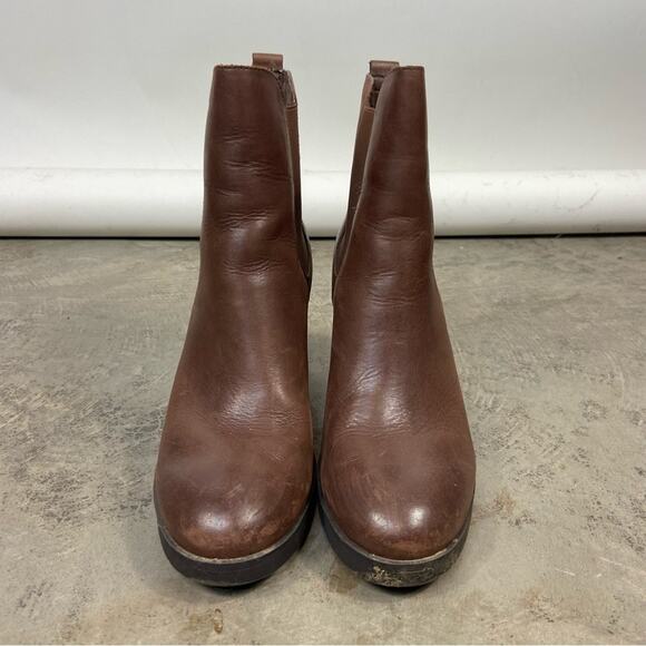 Crown Vintage Size 9.5 Chocolate Brown Genuine Leather Chunky Heel Ankle Booties - Picture 6 of 13